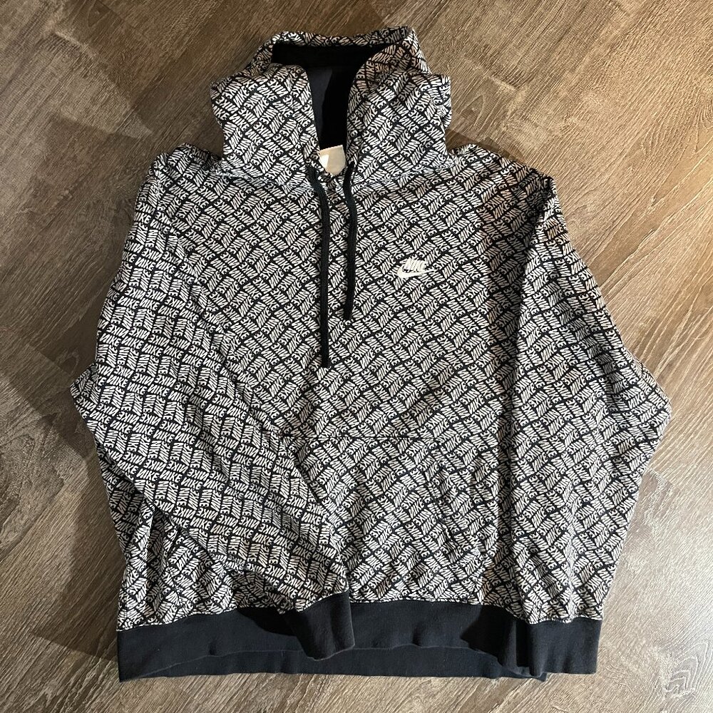 Nike All-Over Logo Print Hoodie Men's XL Black & Gray Sports Essentials hoodie
